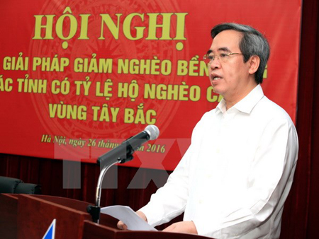 Trưởng ban Kinh tế Trung ương, Trưởng Ban Chỉ đạo Tây Bắc Nguyễn Văn Bình phát biểu tại Hội nghị.